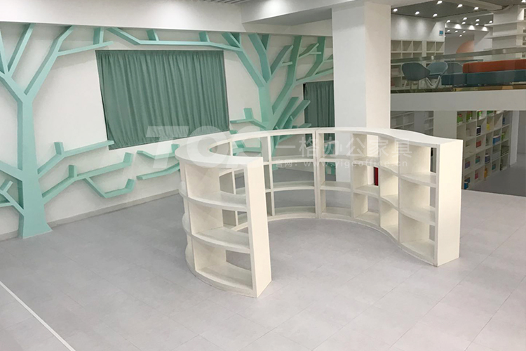 異形書(shū)架.jpg